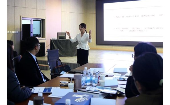 �������˲� ���������󾢡���������Ͷ���ſ�չ���˲ż�����ѵ